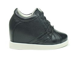 一、休闲鞋的款式选择