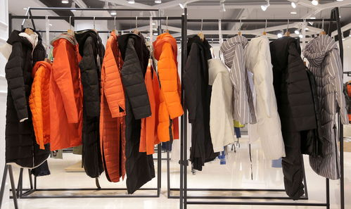 一、广州尾货服装批发的优势