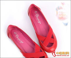 二、舒适度极高的平底鞋