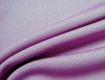 三、面料与材质选择