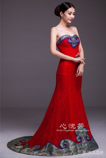 二、抹胸晚礼服