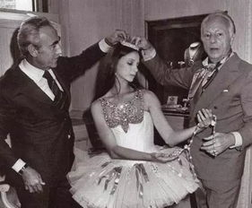 一、梵克雅宝的历史沿革