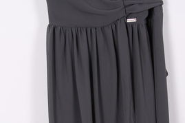 一、雨裤连水鞋的款式与图片展示