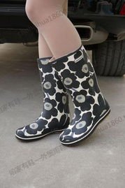 三、如何通过图片判断雨裤连水鞋的质量