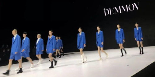 三、时尚潮流与个性化选择