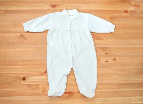 三、白色透明连体衣的清洗保养