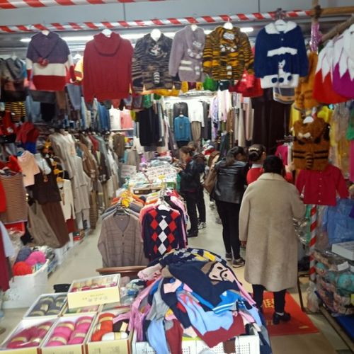 二、婴儿服装批发市场现状