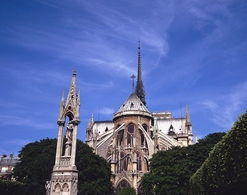 一、巴黎时装学院：时尚设计的圣地