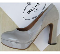 三、女鞋品牌的时尚与多变