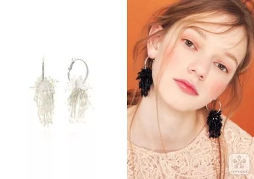 三、善用配饰提升时尚感