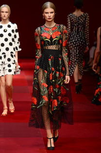 三、微缩时装秀的视觉冲击力