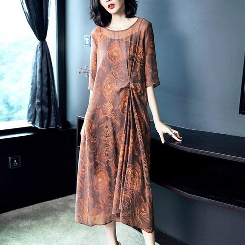 一、新款连衣裙的设计理念