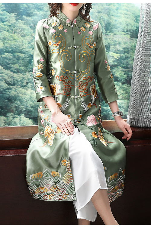 二、中国风复古女式上衣的设计特点