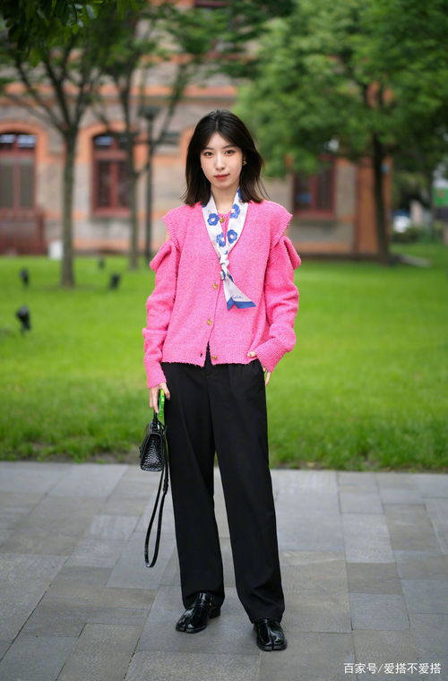 二、优衣库：舒适与时尚的完美结合