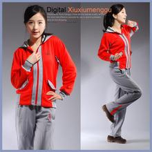 三、关注运动服颜色与图案