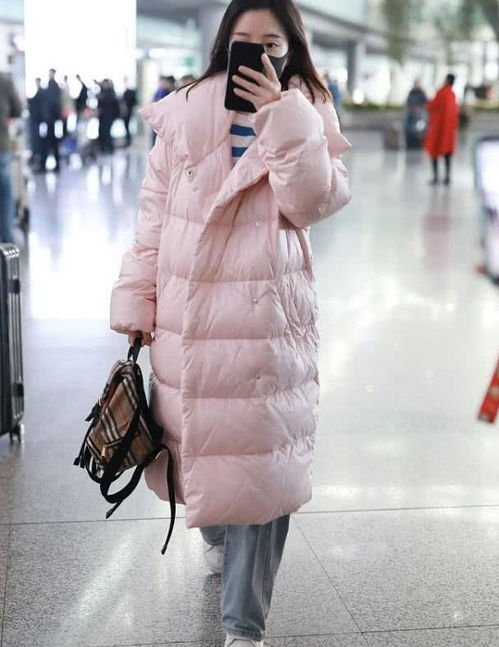 一、长款羽绒服的选购要点