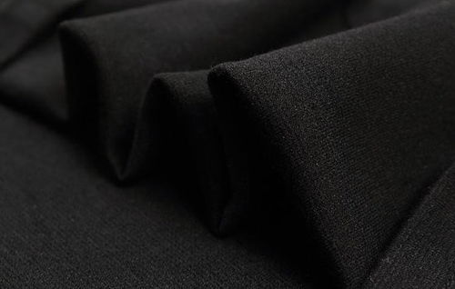 二、面料与季节搭配