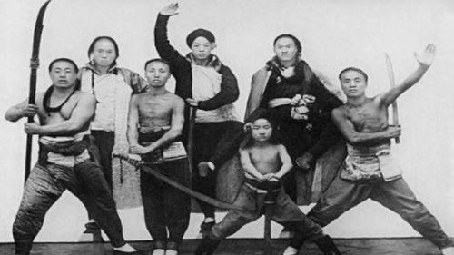 四、情感冲突：真实的人性展现