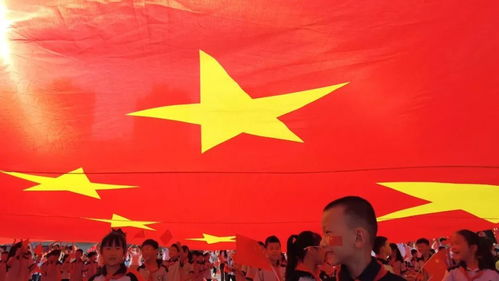 二、爱国主义情怀的深入传达