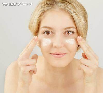 三、科学护肤，延缓衰老