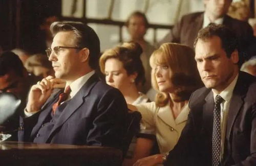 四、了解电影内容