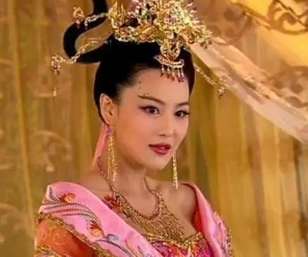 新还珠格格主演阵容介绍