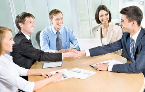 有效沟通技巧与楼上的女人建立联系