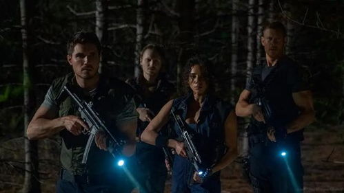 《生化危机：欢迎来到浣熊市》- 游戏改编丧尸片的成功之作